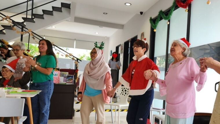 At Oretha's Senior Daycare, seniors have daily opportunities to socialize, share stories, and form meaningful friendships.