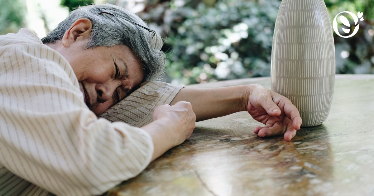 Image of an elderly person experiencing sundowning symptoms